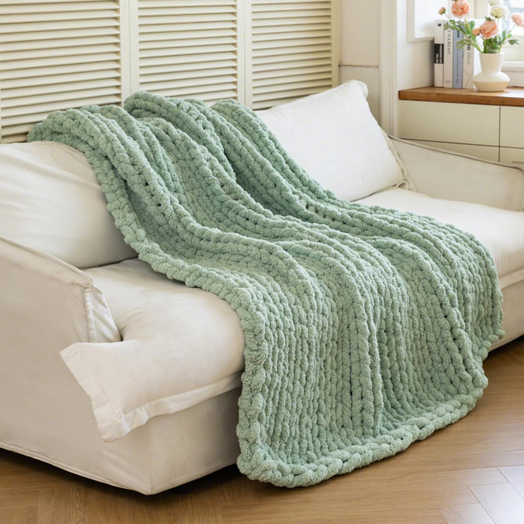 Chunky Knit Blanket - Luxury Soft Cozy 60 * 80 Throw Blanket, 100% Handmade Chenille Yarn Woven Blanket for Couch, Sofa, Home Decor, Gift - Machine Washable (Cream, 60 * 80)