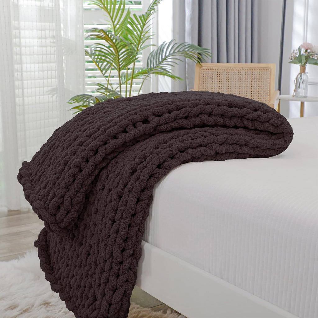 40×60" Beige Hand Knit Jumbo Chenille Chunky Knit Throw Blanket for Sofa & Bed