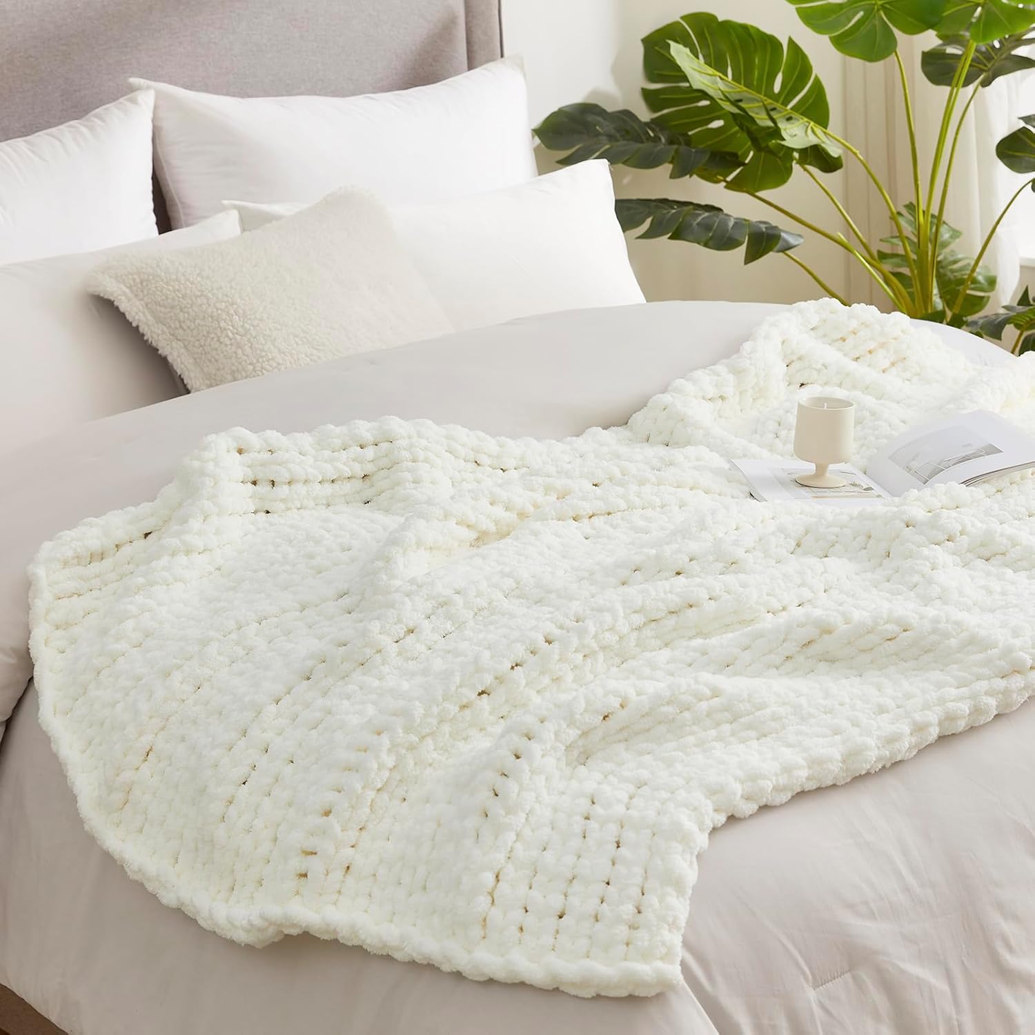 Amélie Home Chunky Knit Throw Blanket for Couch, Soft Chenille Handmade Crochet Throw Rope Knit Blanket for Bed, 40"x50", Ivory