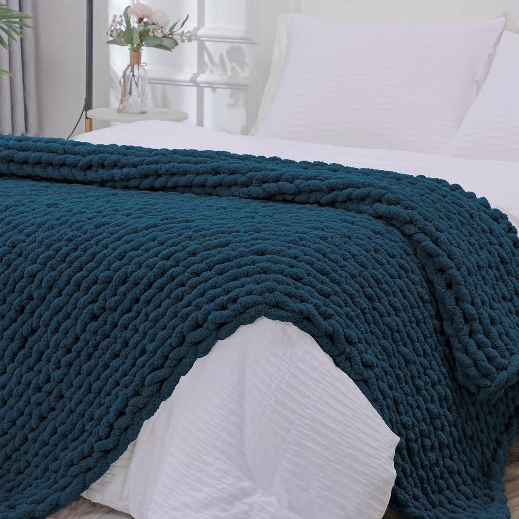 40×60" Beige Hand Knit Jumbo Chenille Chunky Knit Throw Blanket for Sofa & Bed