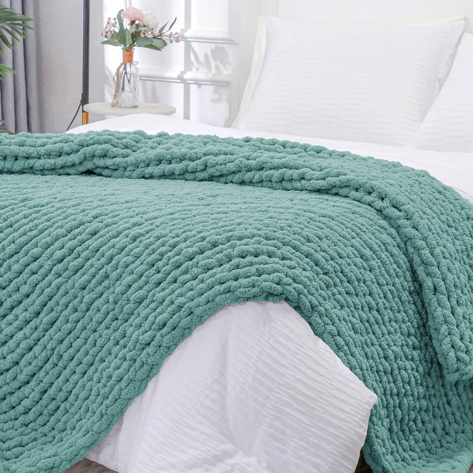 40×60" Beige Hand Knit Jumbo Chenille Chunky Knit Throw Blanket for Sofa & Bed