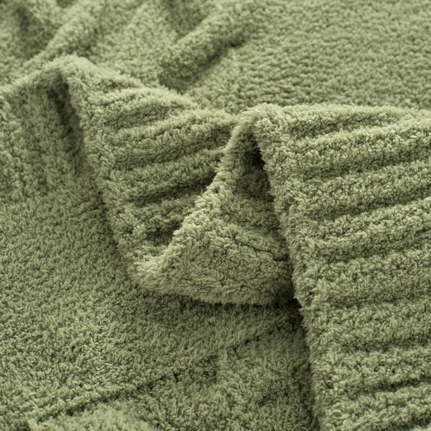 Chunky Knit Blanket Super Soft Cable Fluffy Microfiber Cozy Warm Winter Blankets for Couch Sofa Bed Twin Size 60"X80" Olive Green