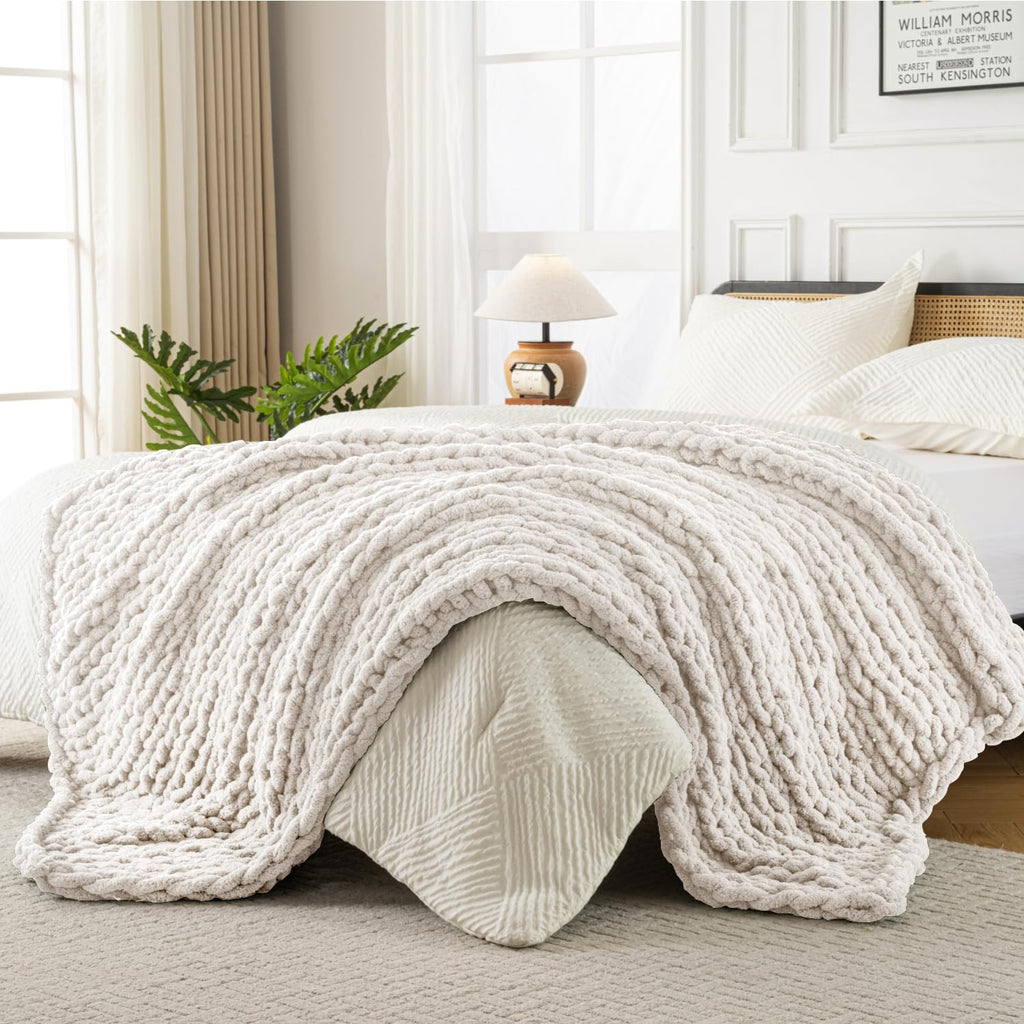 Ultra Soft Chunky Knit Throw Blanket 50x70 Hand Knitted Warm Chenille Throw Blanket, Home Decor Soft Thick Yarn Cable Knit Blanket Breathable Fleece Banket Christmas for Couch Bed Sofa Best Gift