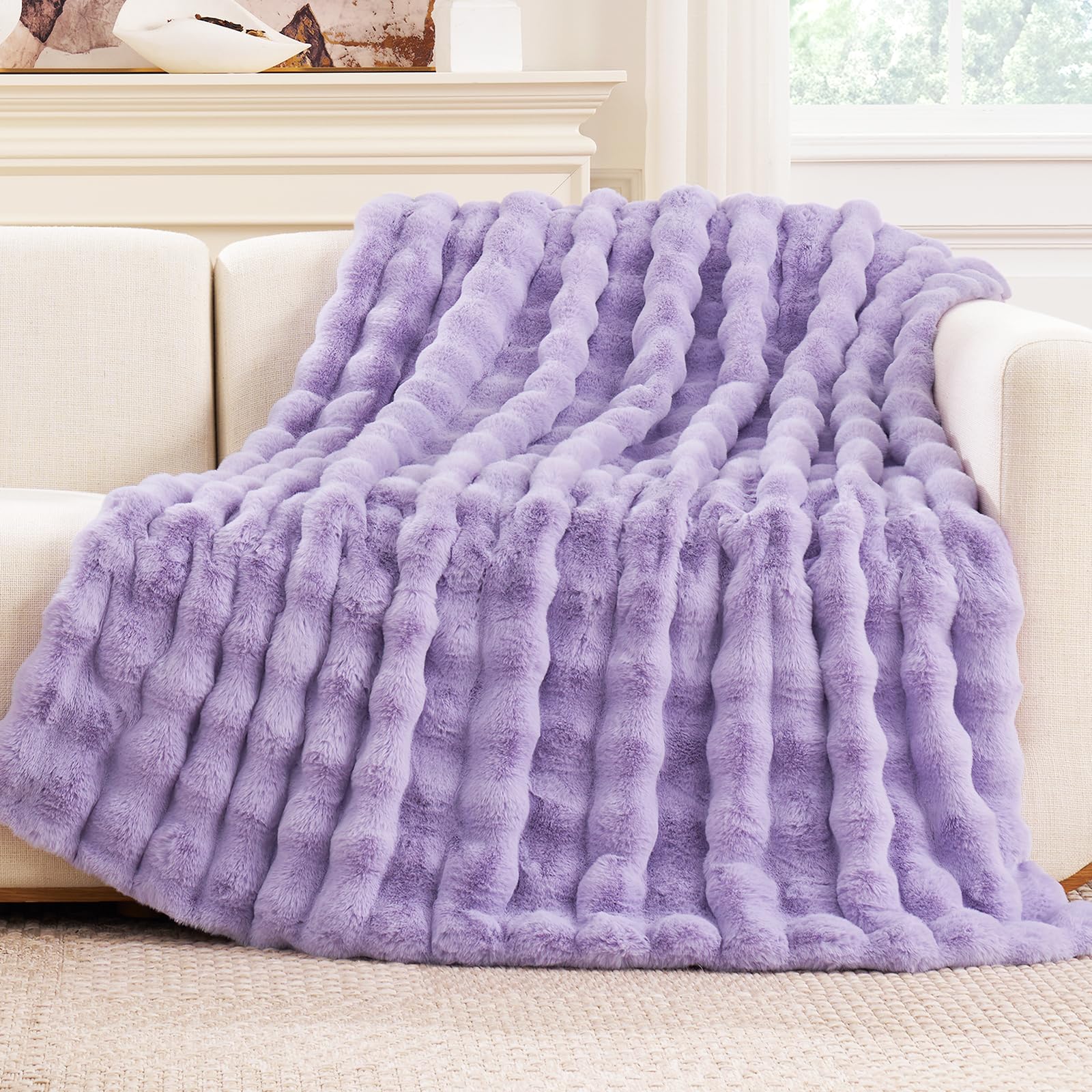 Cozy Bliss Faux Fur Throw Blanket for Couch, Fuzzy Soft Plush Thick Bubble Blanket for Sofa Bedroom Living Room, 50 * 60 Inches Cream White