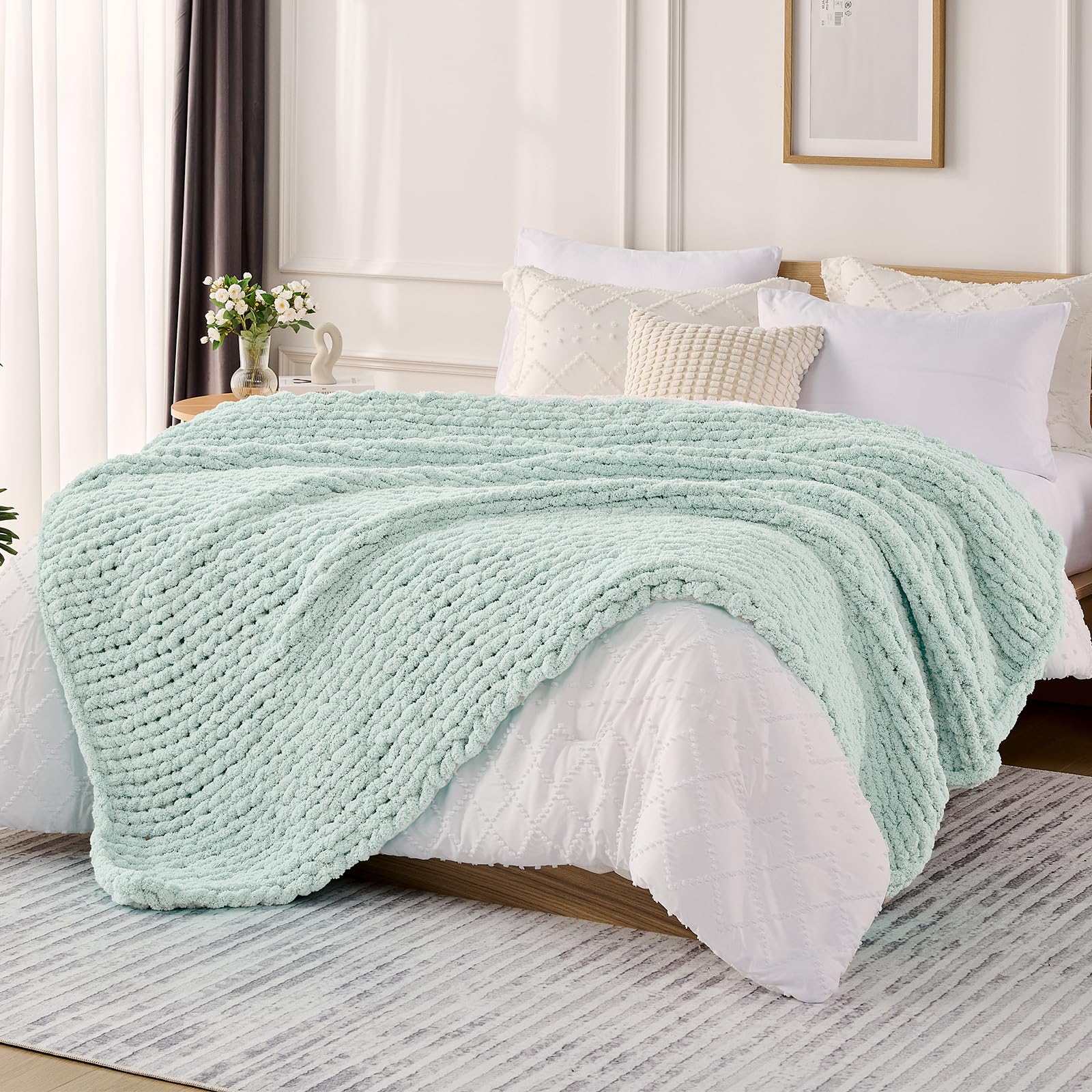 L'AGRATY Chunky Knit Blanket - Soft Chunky Throw 60x80 inches: 100% Hand Kintted Chenile Crochet Throw for Couch - Large Cable Knit Blanket for Home Decor (Ivory)