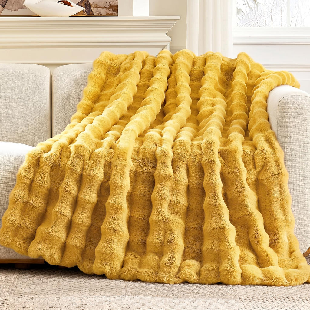 Cozy Bliss Faux Fur Throw Blanket for Couch, Fuzzy Soft Plush Thick Bubble Blanket for Sofa Bedroom Living Room, 50 * 60 Inches Cream White