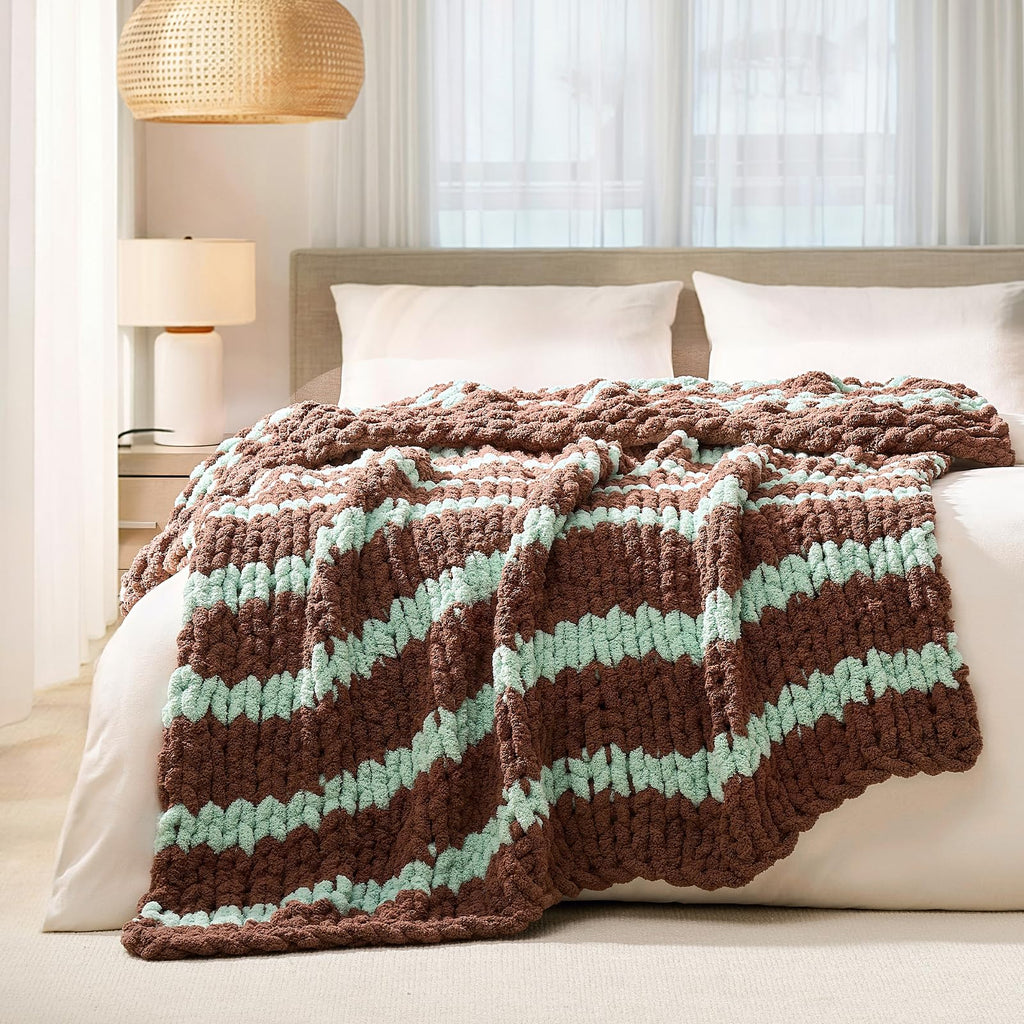L'AGRATY Chunky Knit Blanket - Soft Chunky Throw 60x80 inches: 100% Hand Kintted Chenile Crochet Throw for Couch - Large Cable Knit Blanket for Home Decor (Ivory)