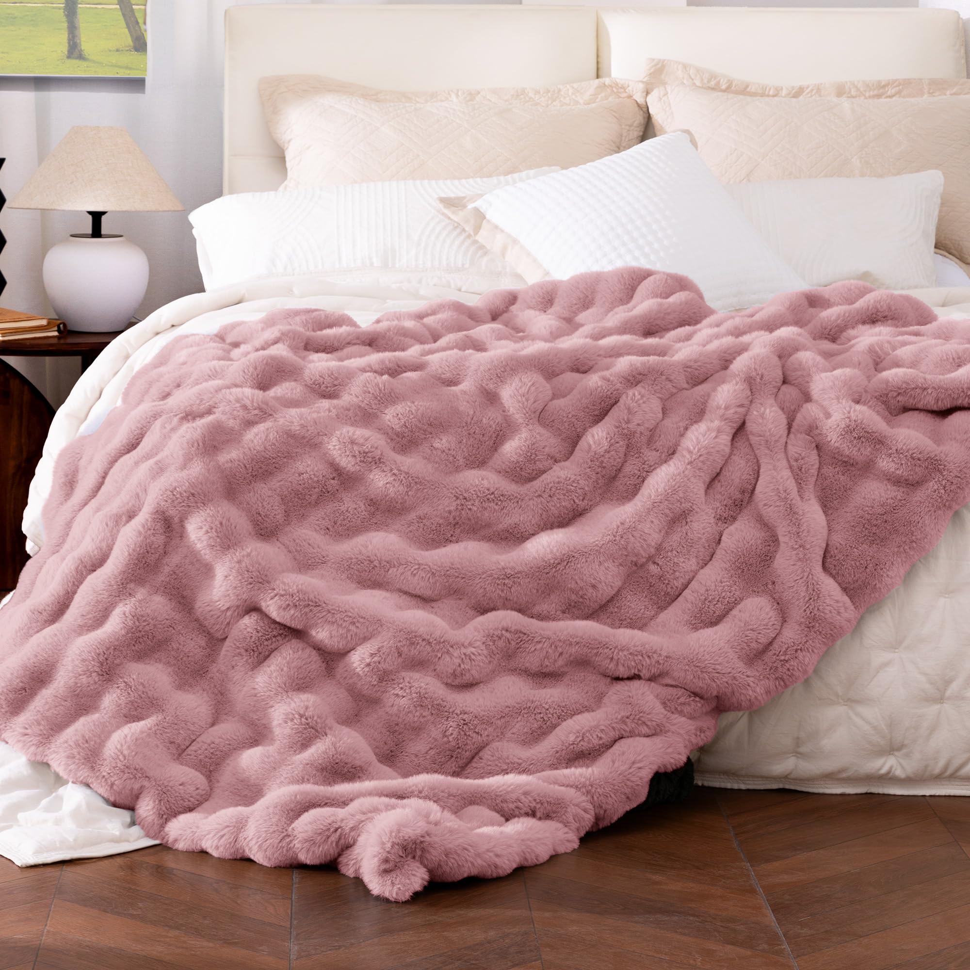 Ultra Soft Cozy Faux Fur Throw Blanket, Fuzzy Plush Thick Bubble Blanket, Oversize Luxury Fluffy Blanket for Couch, Sofa, Bedroom, and Living Room, 50x60 Inches, Light Brown