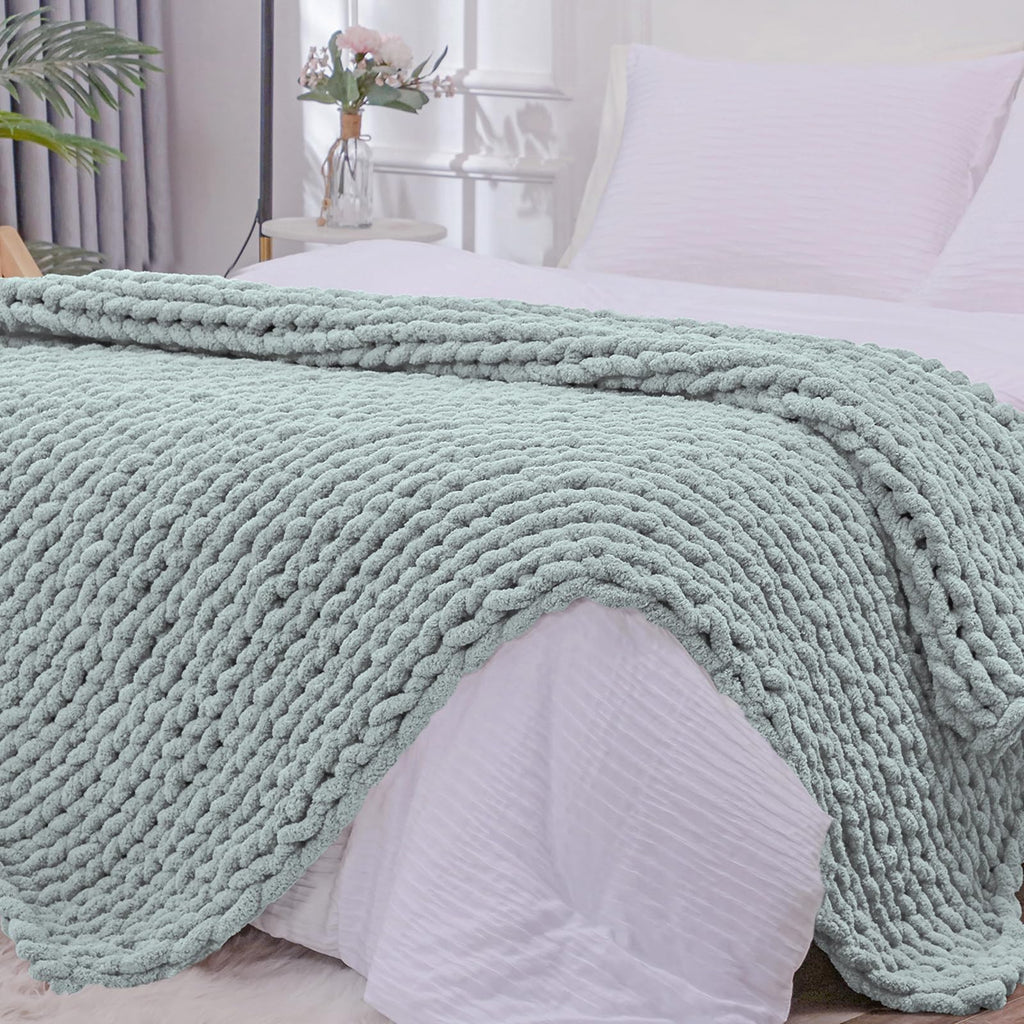 40×60" Beige Hand Knit Jumbo Chenille Chunky Knit Throw Blanket for Sofa & Bed