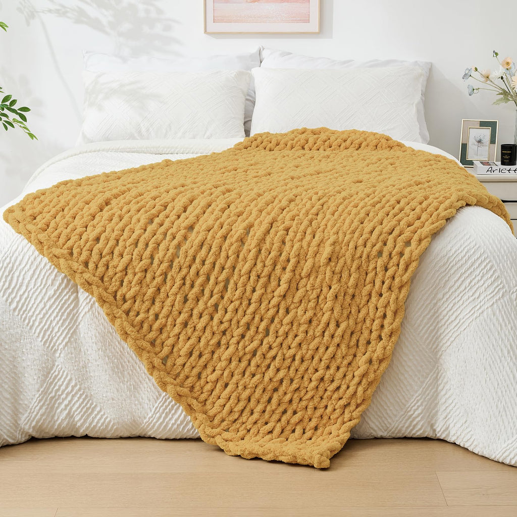 40×60" Beige Hand Knit Jumbo Chenille Chunky Knit Throw Blanket for Sofa & Bed