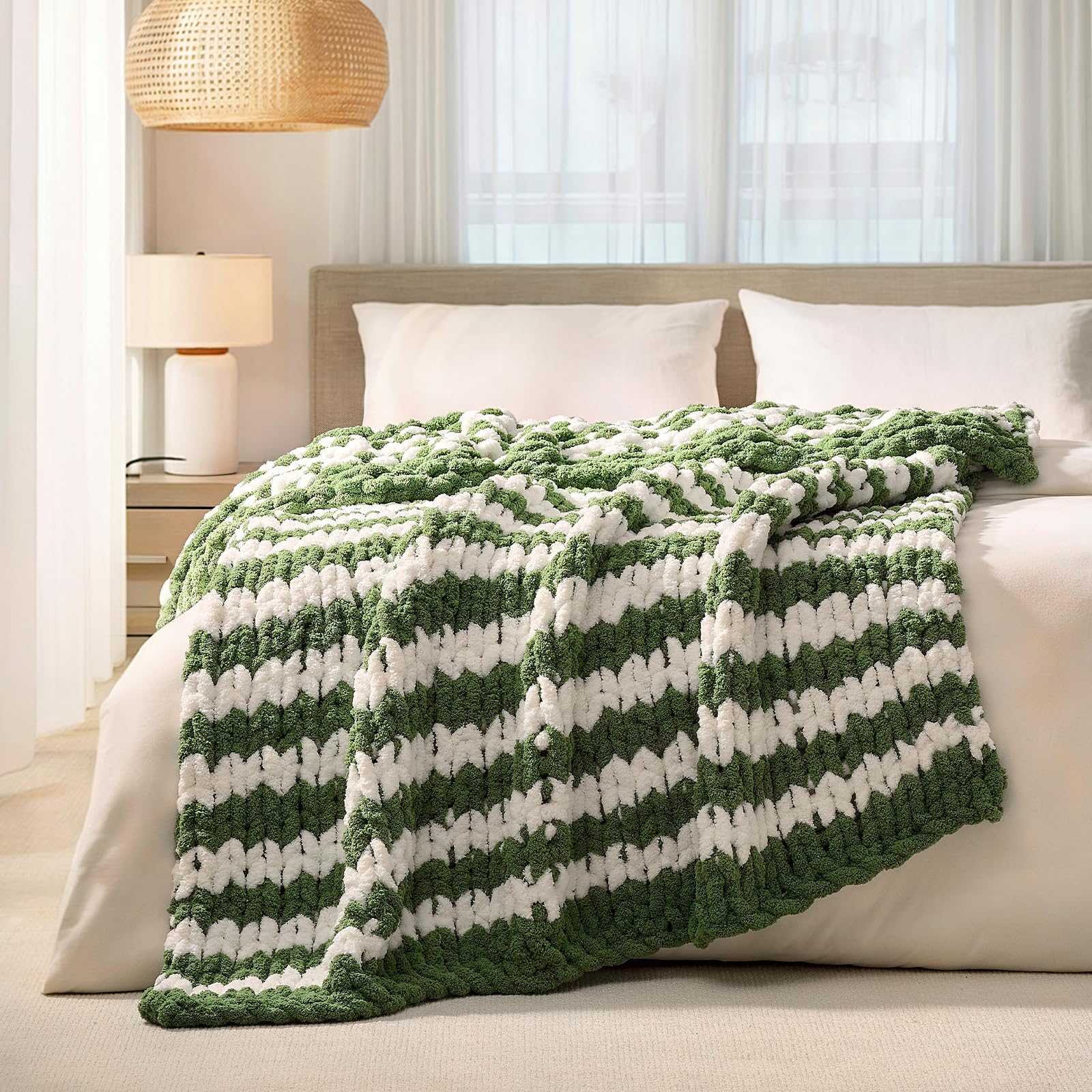 L'AGRATY Chunky Knit Blanket - Soft Chunky Throw 60x80 inches: 100% Hand Kintted Chenile Crochet Throw for Couch - Large Cable Knit Blanket for Home Decor (Ivory)