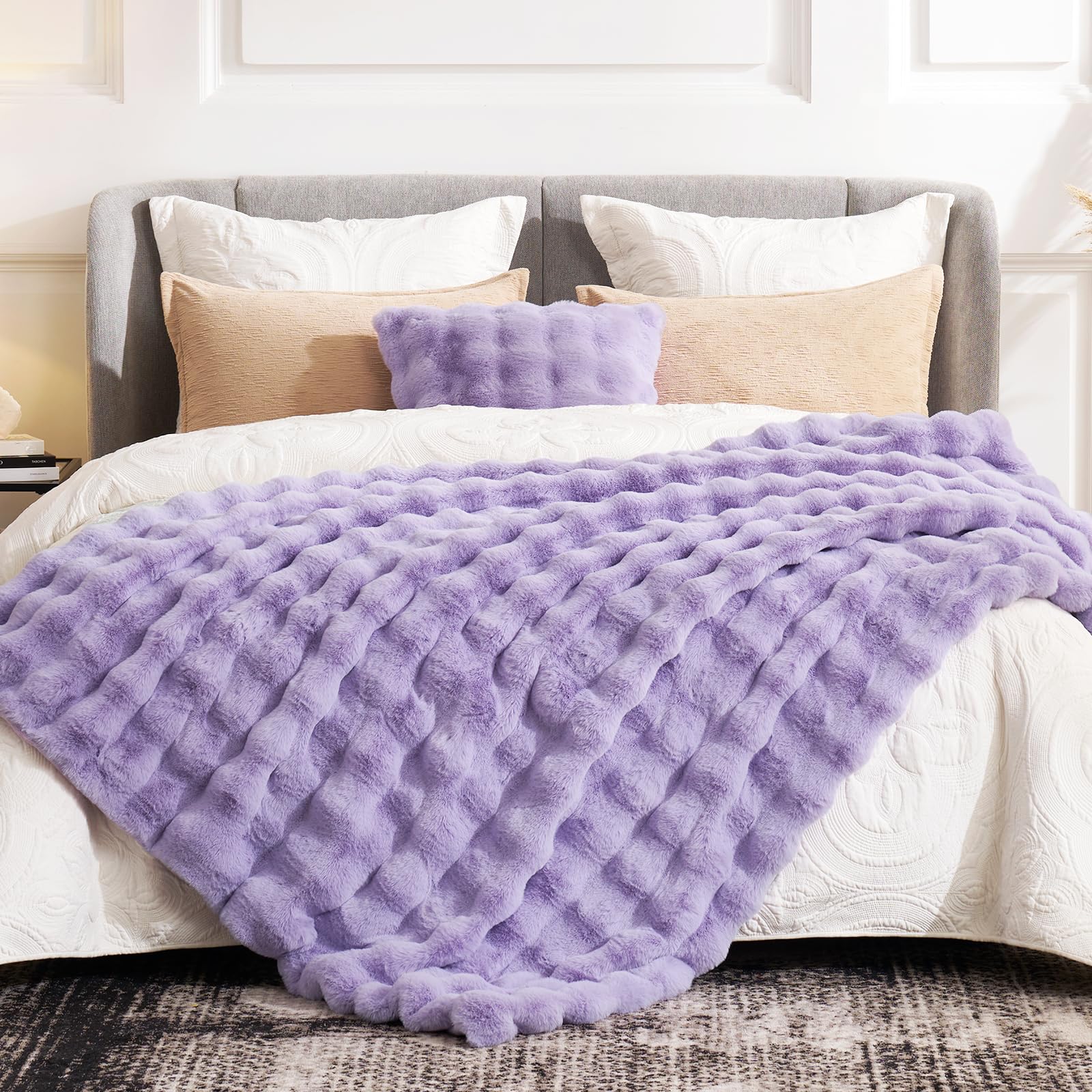 Cozy Bliss Faux Fur Throw Blanket for Couch, Fuzzy Soft Plush Thick Bubble Blanket for Sofa Bedroom Living Room, 50 * 60 Inches Cream White