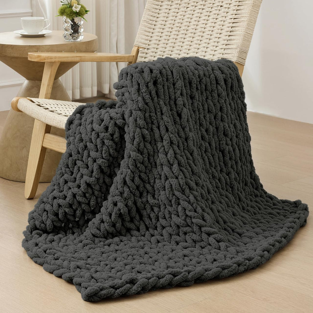 40×60" Beige Hand Knit Jumbo Chenille Chunky Knit Throw Blanket for Sofa & Bed