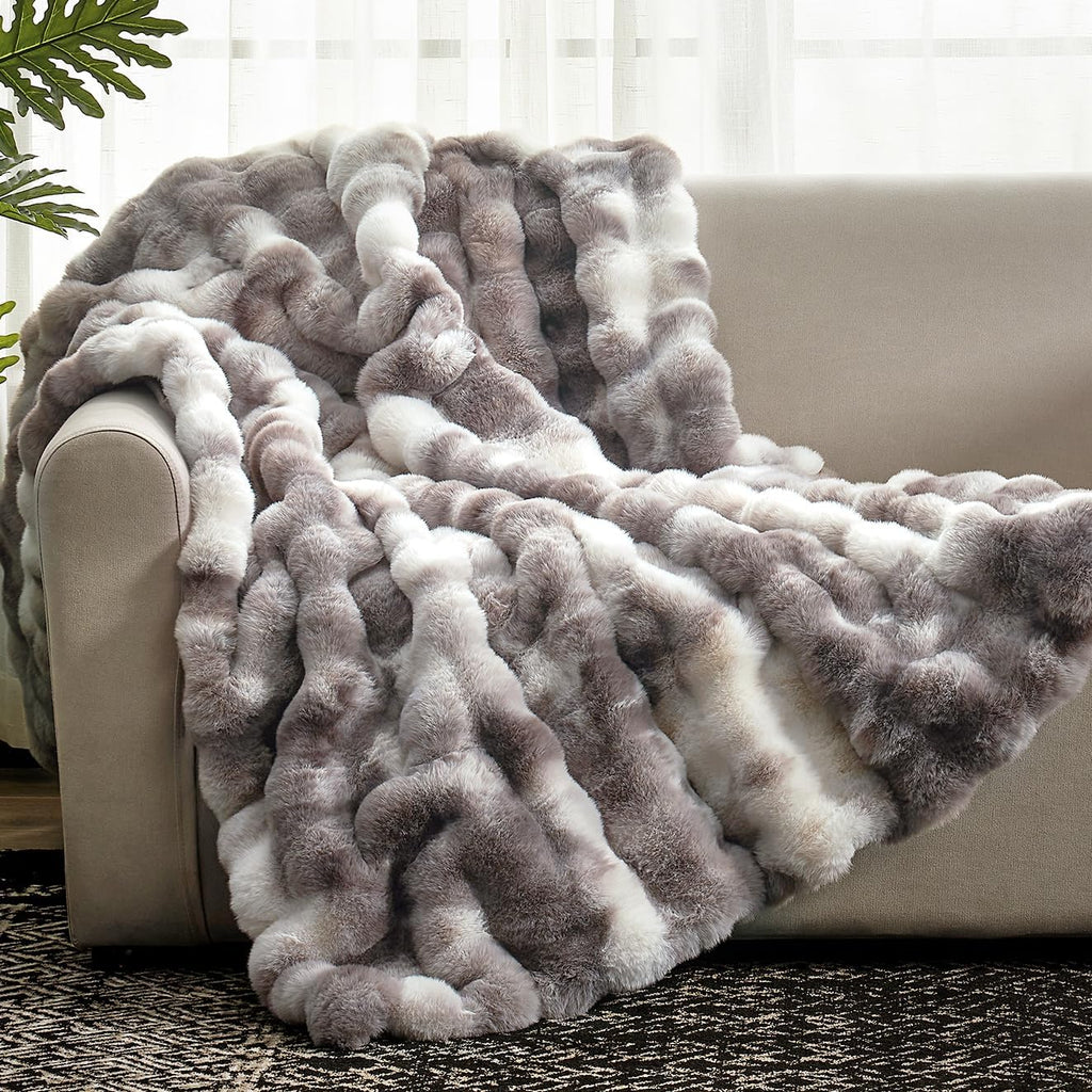 Cozy Bliss Faux Fur Throw Blanket for Couch, Fuzzy Soft Plush Thick Bubble Blanket for Sofa Bedroom Living Room, 50 * 60 Inches Cream White