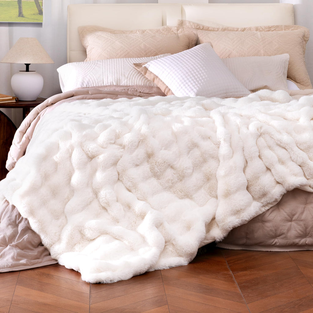 Ultra Soft Cozy Faux Fur Throw Blanket, Fuzzy Plush Thick Bubble Blanket, Oversize Luxury Fluffy Blanket for Couch, Sofa, Bedroom, and Living Room, 50x60 Inches, Light Brown