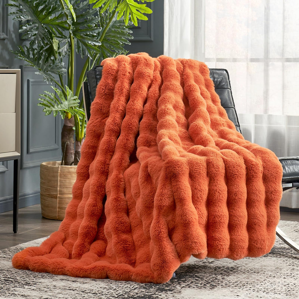 Cozy Bliss Faux Fur Throw Blanket for Couch, Fuzzy Soft Plush Thick Bubble Blanket for Sofa Bedroom Living Room, 50 * 60 Inches Cream White