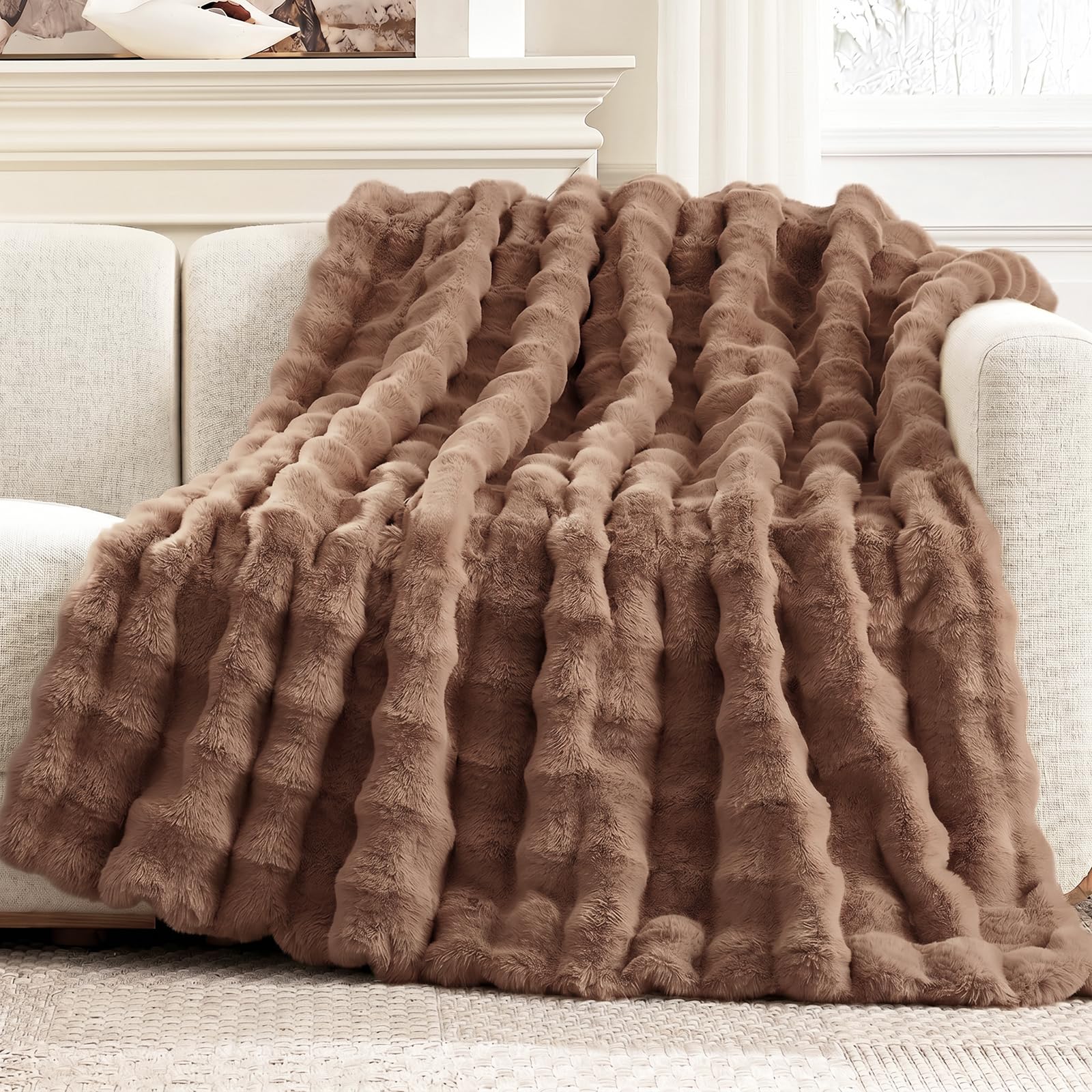 Cozy Bliss Faux Fur Throw Blanket for Couch, Fuzzy Soft Plush Thick Bubble Blanket for Sofa Bedroom Living Room, 50 * 60 Inches Cream White