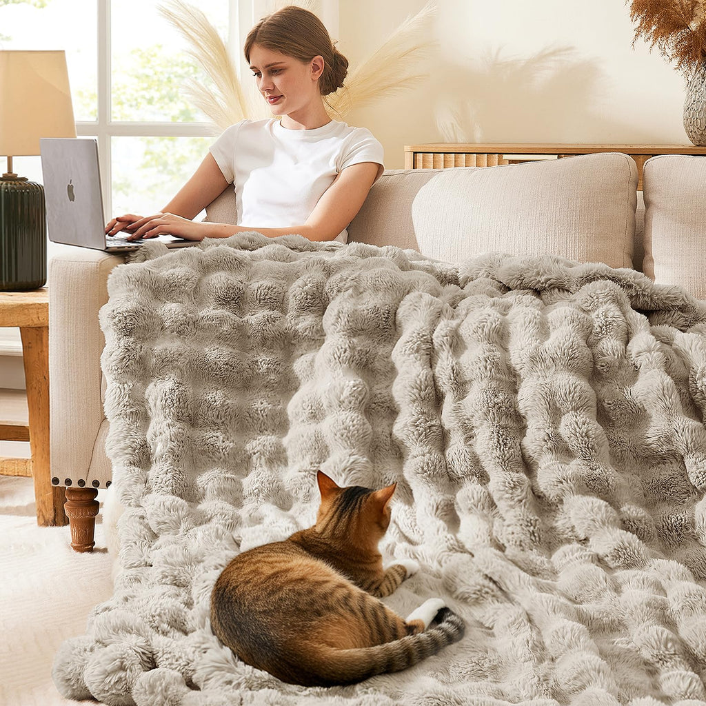 L'AGRATY Faux Rabbit Fur Blanket: 50" x 60" Luxury Soft Fluffy Thick Fur Throw Blanket for Couch Bed Sofa - Cozy Plush Bubble Blankets for Winter: Warm Flannel Fleece Decorative Blanket(Almond White)