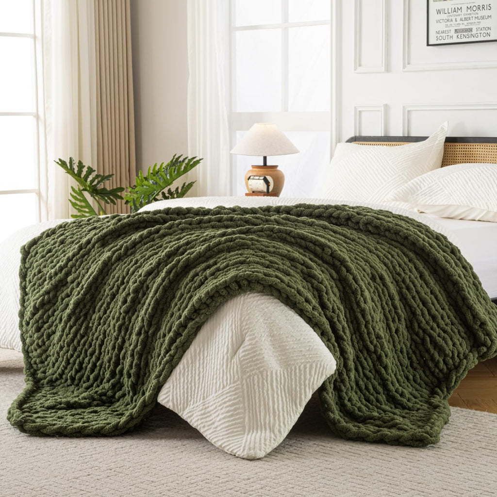 Ultra Soft Chunky Knit Throw Blanket 50x70 Hand Knitted Warm Chenille Throw Blanket, Home Decor Soft Thick Yarn Cable Knit Blanket Breathable Fleece Banket Christmas for Couch Bed Sofa Best Gift