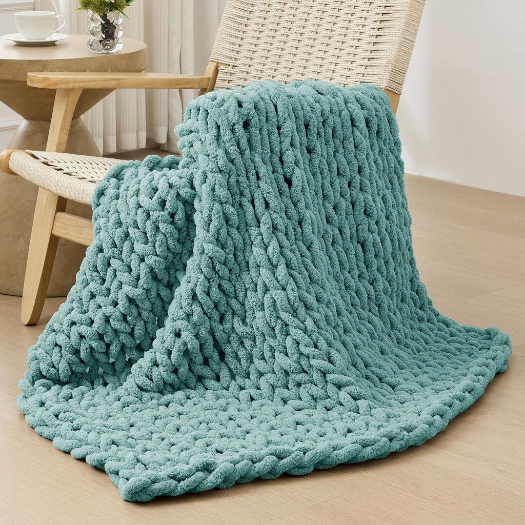 40×60" Beige Hand Knit Jumbo Chenille Chunky Knit Throw Blanket for Sofa & Bed